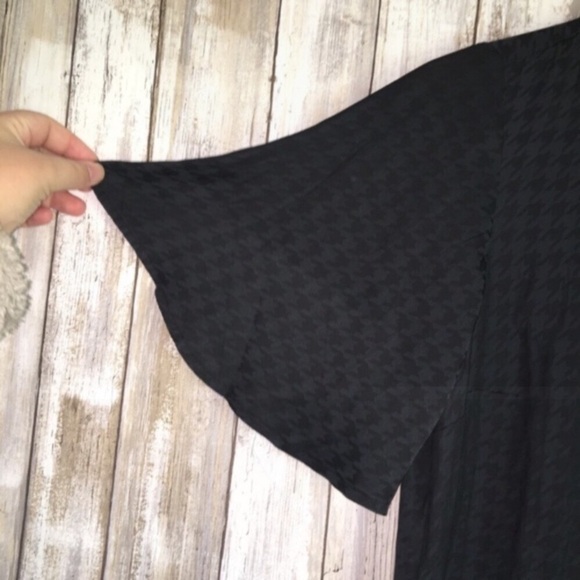 A New Day Black Houndstooth Blouse - Picture 5 of 5
